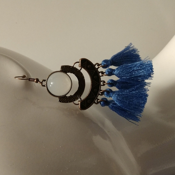 Moonstone Blue Tassel 3.5" Fishhook Earrings Boho Aztec Bold Lightweight - Picture 3 of 6
